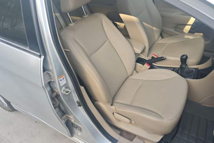 Used Suzuki Alivio 2015 1.6L Manual Enjoyment Model Right Front Seat