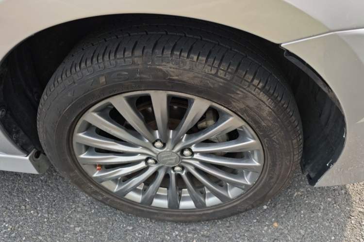 Used Suzuki Alivio 2015 1.6L Manual Enjoyment Model Right Front Wheel Hub