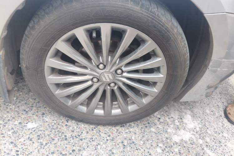 Used Suzuki Alivio 2015 1.6L Automatic Enjoyment Model Right Front Wheel Hub