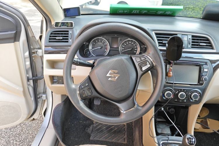 Used Suzuki Alivio 2015 1.6L Manual Comfort Model Steering Wheel