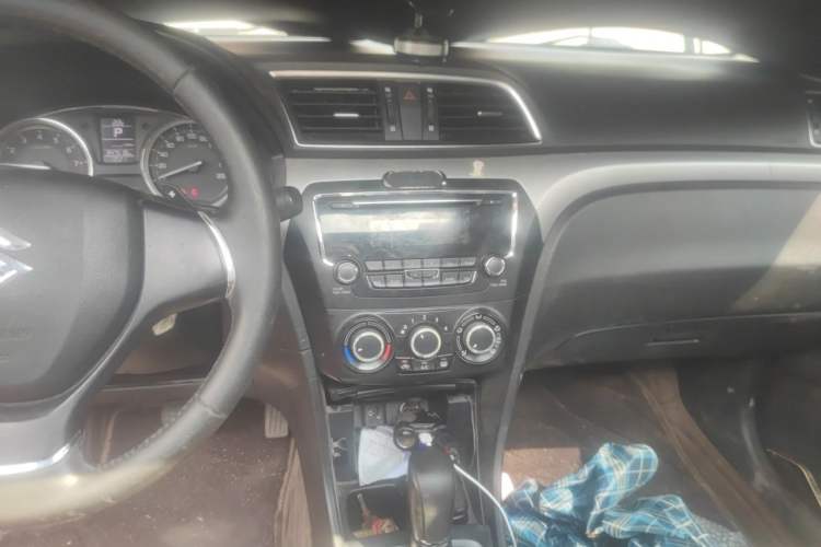 Used Suzuki Alivio 2015 1.6L Automatic Enjoyment Model Audio And AC Panel