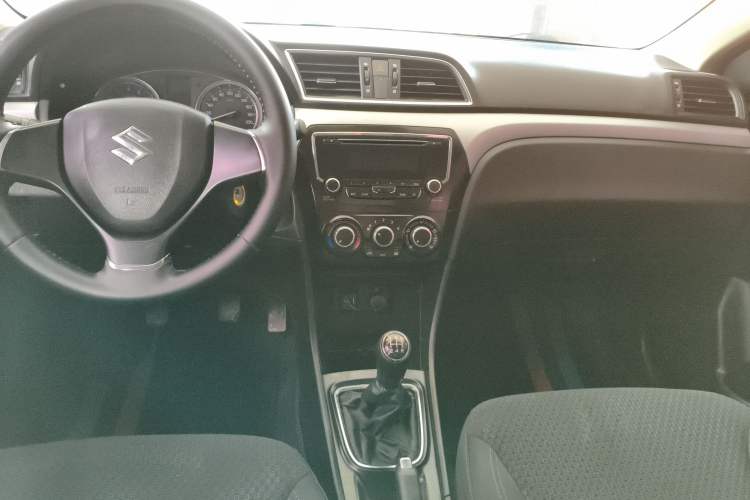 Used Suzuki Alivio 2015 1.6L Manual Comfort Model Audio And AC Panel