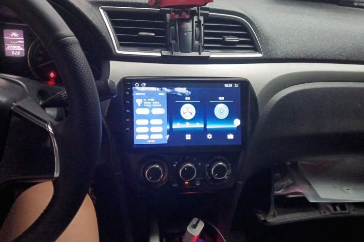 Used Suzuki Alivio 2015 1.6L Manual Comfort Model Audio And AC Panel