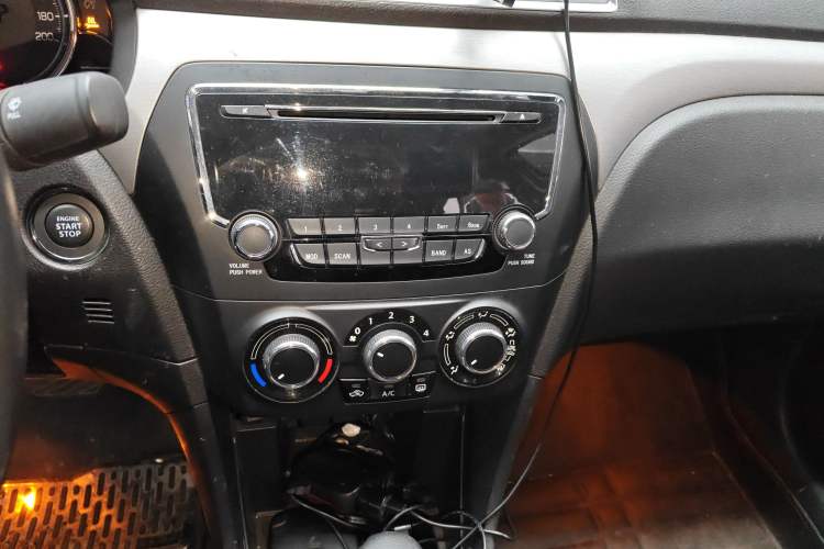 Used Suzuki Alivio 2015 1.6L Automatic Enjoyment Model Audio And AC Panel