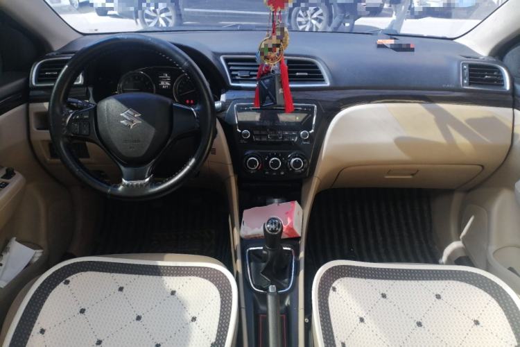 Used Suzuki Alivio 2015 1.6L Manual Enjoyment Model Center Console