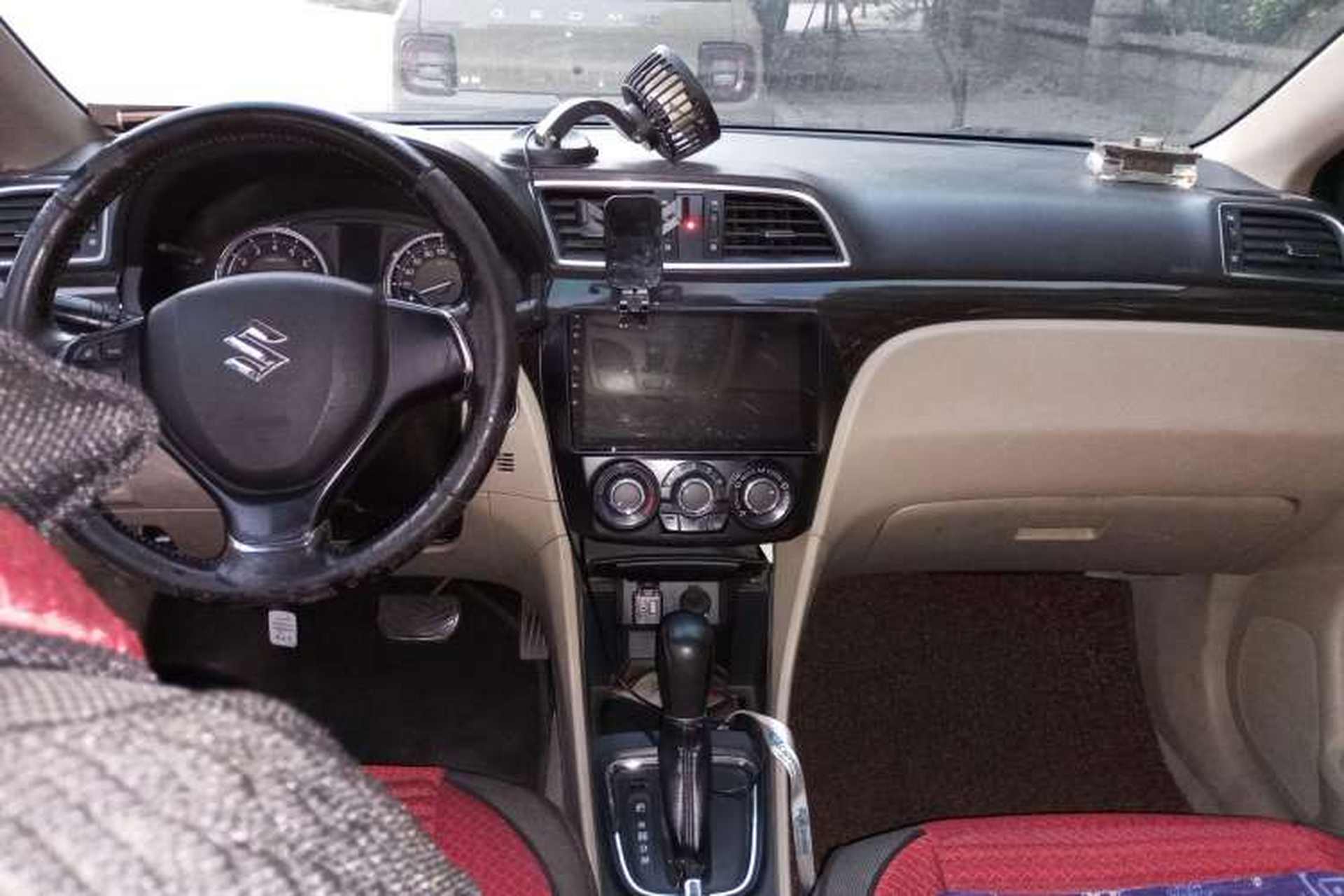 Used Suzuki Alivio 2015 1.6L Automatic Enjoyment Model Center Console