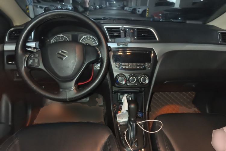 Used Suzuki Alivio 2015 1.6L Automatic Enjoyment Model Center Console