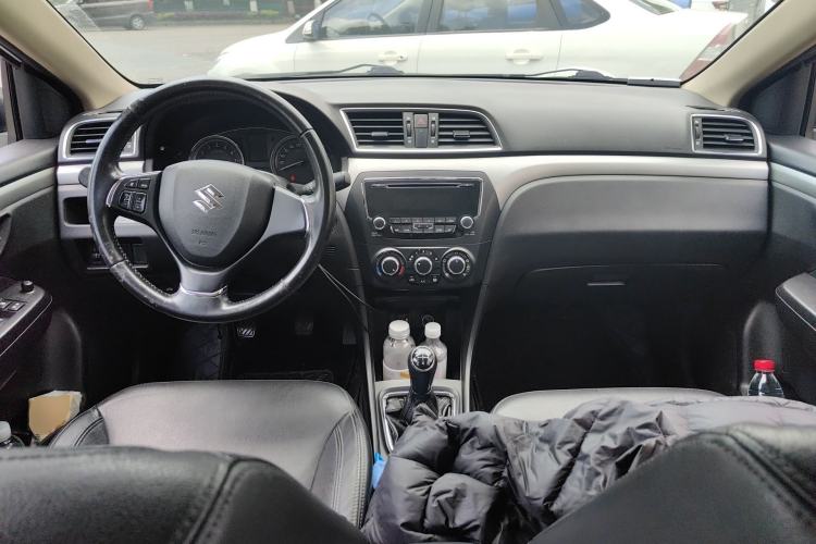Used Suzuki Alivio 2015 1.6L Manual Enjoyment Model Center Console