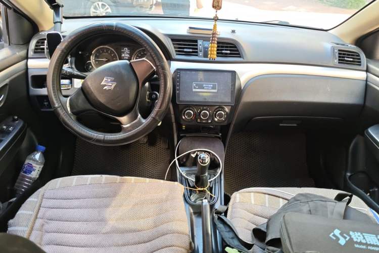 Used Suzuki Alivio 2015 1.6L Manual Enjoyment Model Center Console