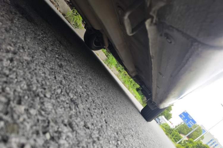 Used Suzuki Alivio 2015 1.6L Manual Comfort Model Chassis Front Left