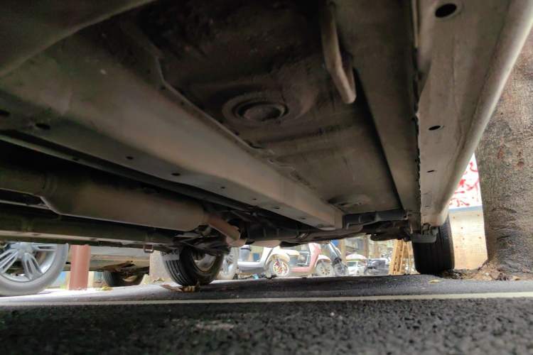 Used Suzuki Alivio 2015 1.6L Manual Comfort Model Chassis Front Left