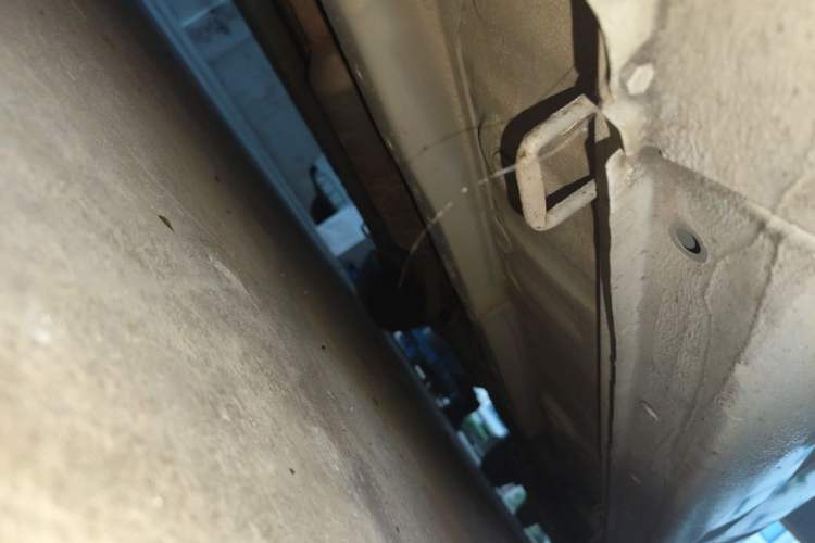 Used Suzuki Alivio 2015 1.6L Manual Comfort Model Chassis Front Left