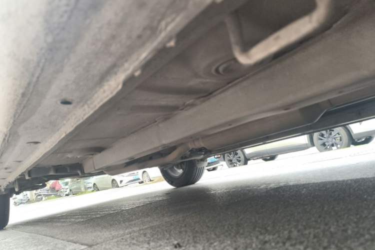 Used Suzuki Alivio  Chassis Front Right