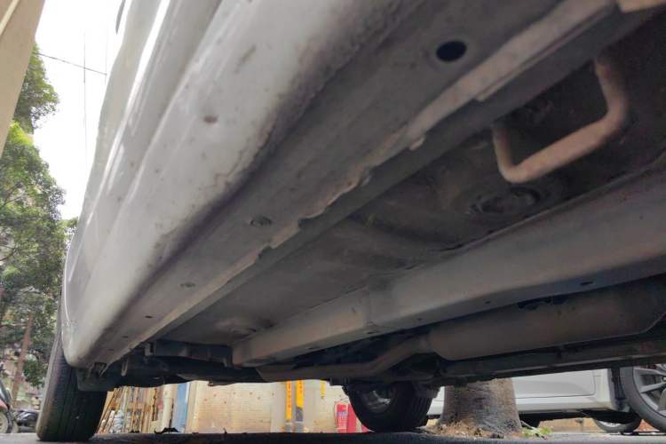 Used Suzuki Alivio 2015 1.6L Manual Comfort Model Chassis Front Right