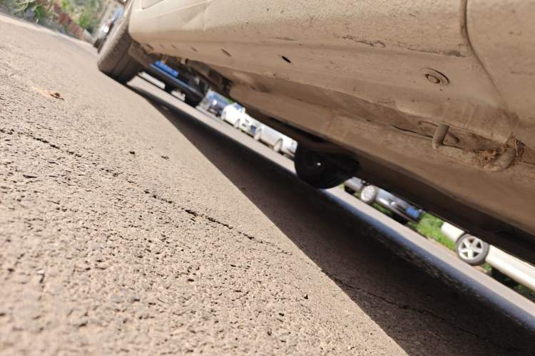 Used Suzuki Alivio 2015 1.6L Manual Comfort Model Chassis Front Right