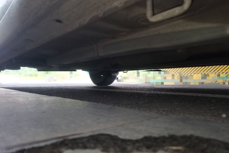 Used Suzuki Alivio 2015 1.6L Manual Comfort Model Chassis Front Right