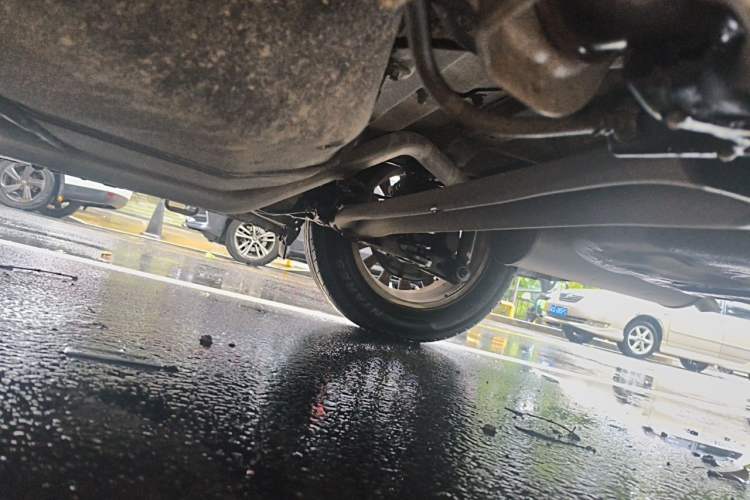 Used Suzuki Alivio 2015 1.6L Automatic Comfort Model Chassis Rear Left