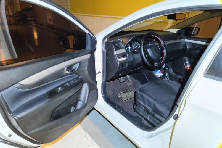 Used Suzuki Alivio 2015 1.6L Automatic Comfort Model Driver Seat