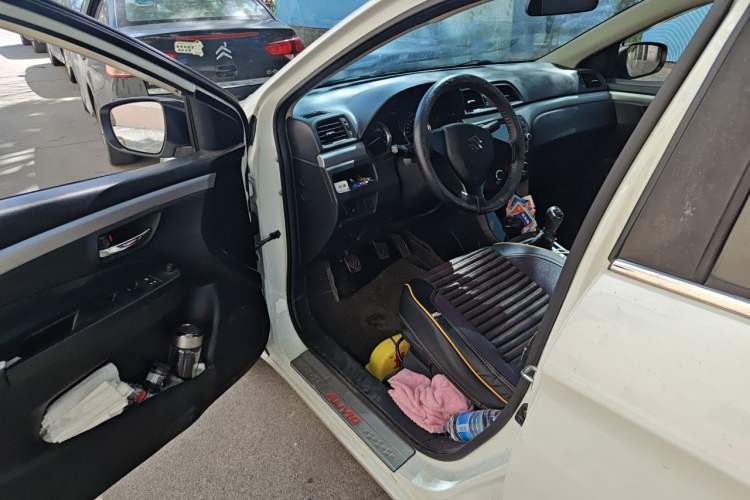 Used Suzuki Alivio 2015 1.6L Manual Comfort Model Driver Seat