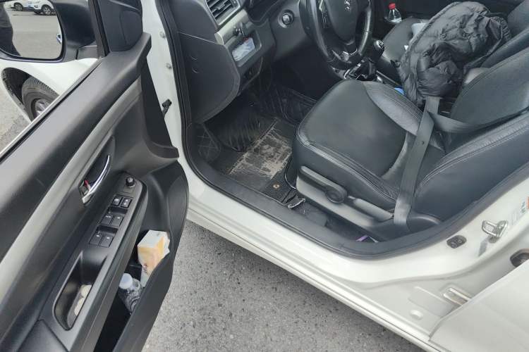 Used Suzuki Alivio 2015 1.6L Manual Enjoyment Model Driver Seat