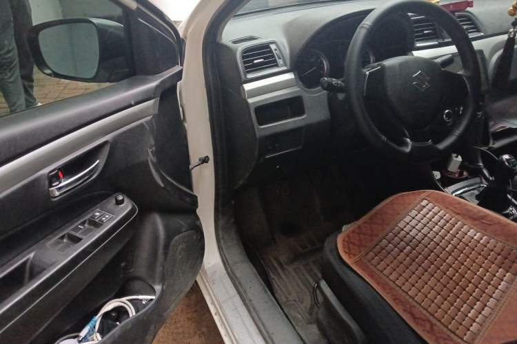 Used Suzuki Alivio 2015 1.6L Manual Comfort Model Driver Seat