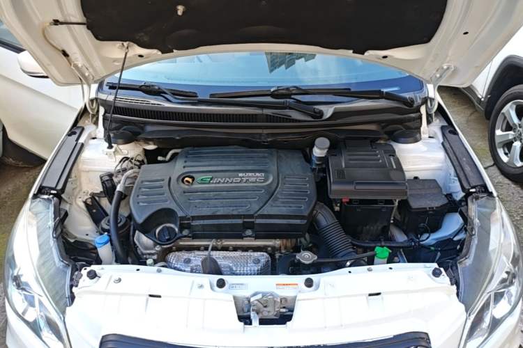 Used Suzuki Alivio 2015 1.6L Manual Comfort Model Engine Bay