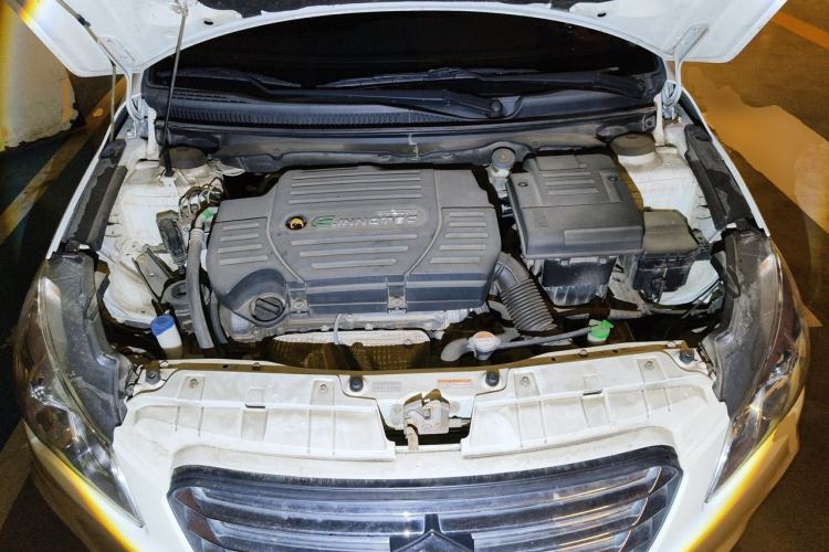 Used Suzuki Alivio 2015 1.6L Automatic Comfort Model Engine Bay