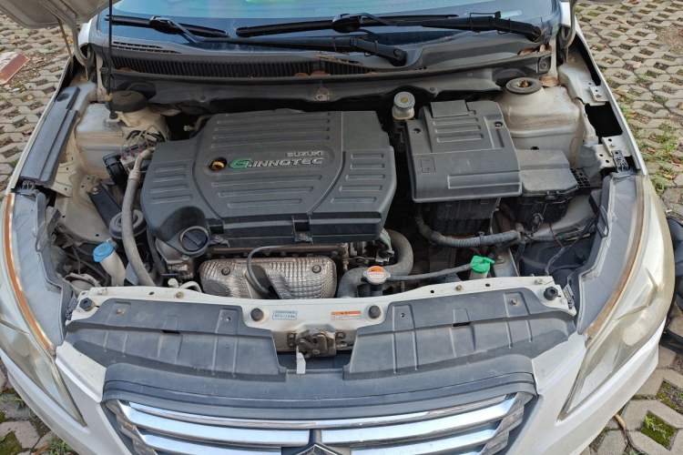 Used Suzuki Alivio 2015 1.6L Manual Comfort Model Engine Bay