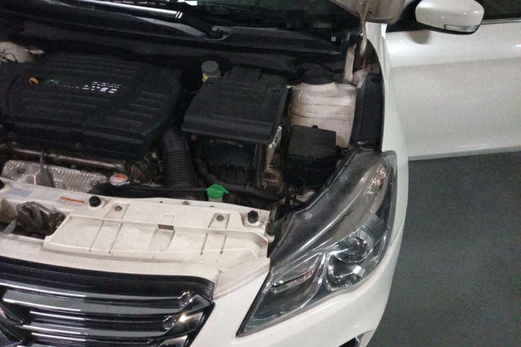 Used Suzuki Alivio 2015 1.6L Manual Enjoyment Model Engine Bay Left