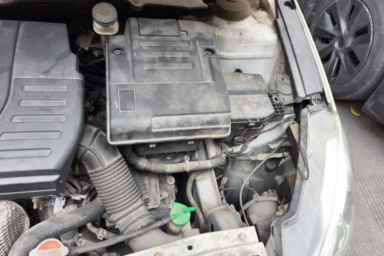 Used Suzuki Alivio 2015 1.6L Automatic Enjoyment Model Engine Bay Left