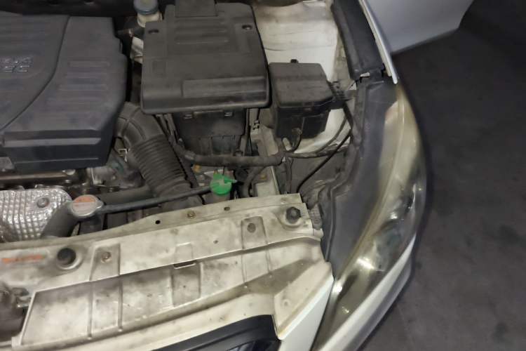 Used Suzuki Alivio 2015 1.6L Automatic Enjoyment Model Engine Bay Left