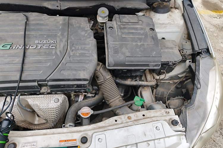 Used Suzuki Alivio 2015 1.6L Manual Comfort Model Engine Bay Left