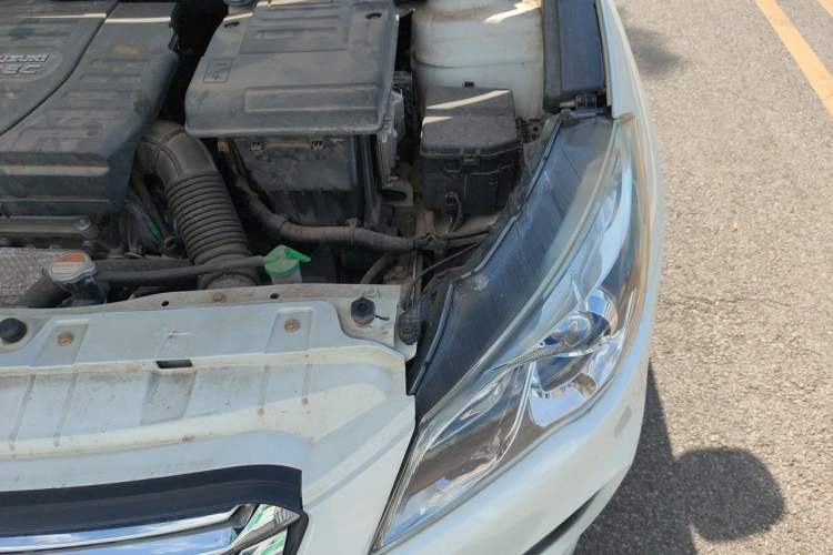 Used Suzuki Alivio 2015 1.6L Manual Comfort Model Engine Bay Left