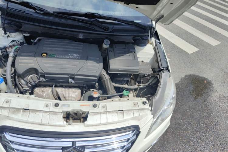 Used Suzuki Alivio 2015 1.6L Manual Enjoyment Model Engine Bay Left