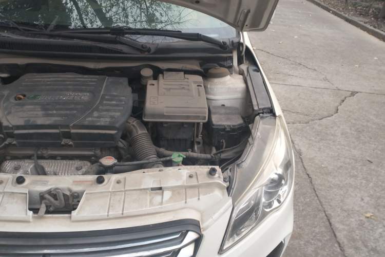 Used Suzuki Alivio 2015 1.6L Automatic Enjoyment Model Engine Bay Left