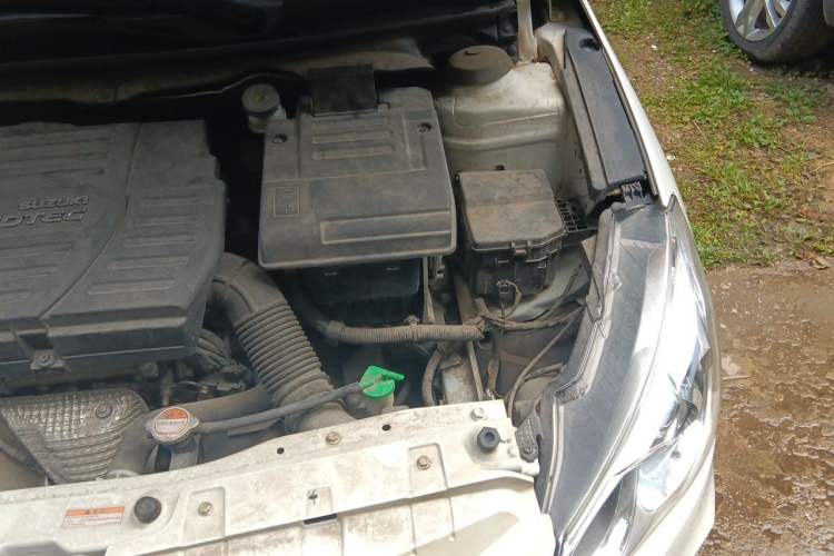 Used Suzuki Alivio 2015 1.6L Manual Enjoyment Model Engine Bay Left