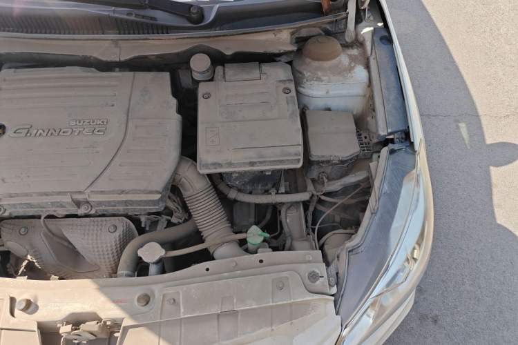 Used Suzuki Alivio 2015 1.6L Manual Comfort Model Engine Bay Left