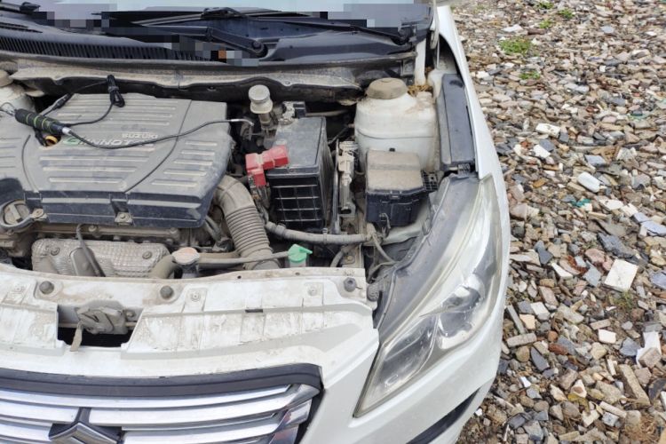 Used Suzuki Alivio 2015 1.6L Manual Comfort Model Engine Bay Left