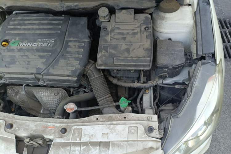 Used Suzuki Alivio 2015 1.6L Manual Comfort Model Engine Bay Left