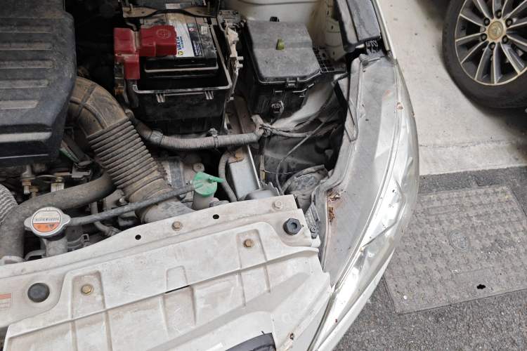 Used Suzuki Alivio 2015 1.6L Automatic Enjoyment Model Engine Bay Left