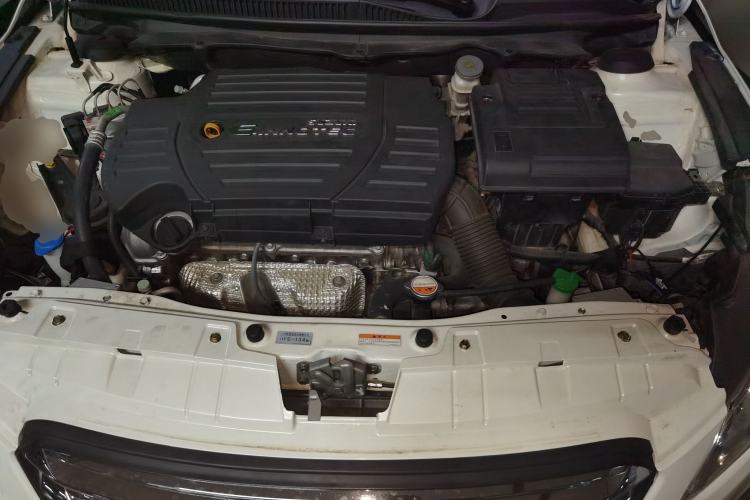 Used Suzuki Alivio 2015 1.6L Manual Comfort Model Engine Bay