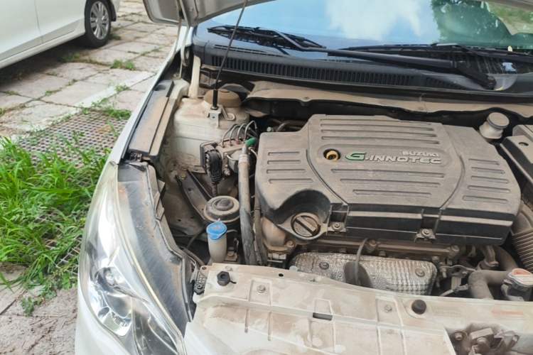 Used Suzuki Alivio 2015 1.6L Manual Comfort Model Engine Bay Right