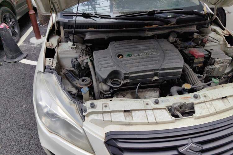 Used Suzuki Alivio 2015 1.6L Manual Comfort Model Engine Bay Right
