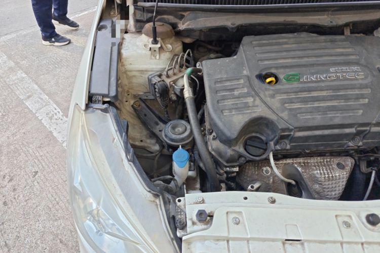 Used Suzuki Alivio 2015 1.6L Manual Comfort Model Engine Bay Right