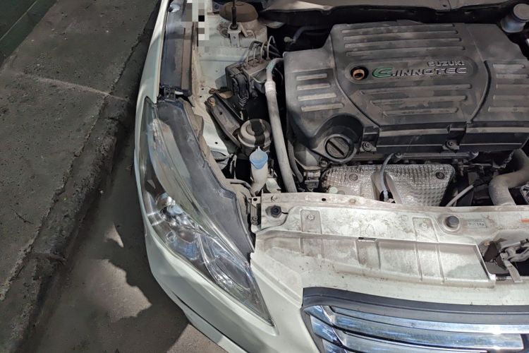 Used Suzuki Alivio 2015 1.6L Manual Comfort Model Engine Bay Right