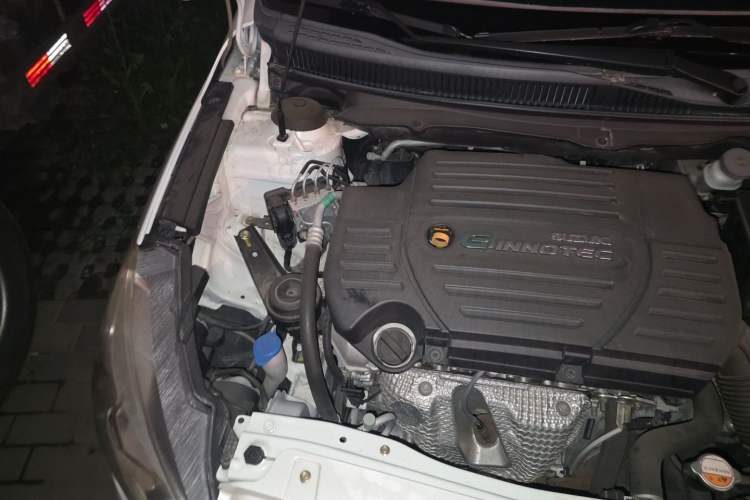 Used Suzuki Alivio 2015 1.6L Manual Comfort Model Engine Bay Right
