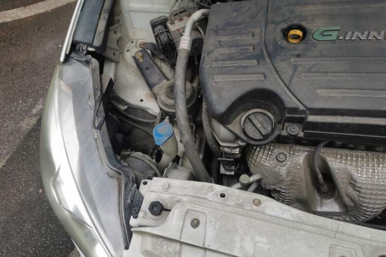 Used Suzuki Alivio 2015 1.6L Manual Enjoyment Model Engine Bay Right