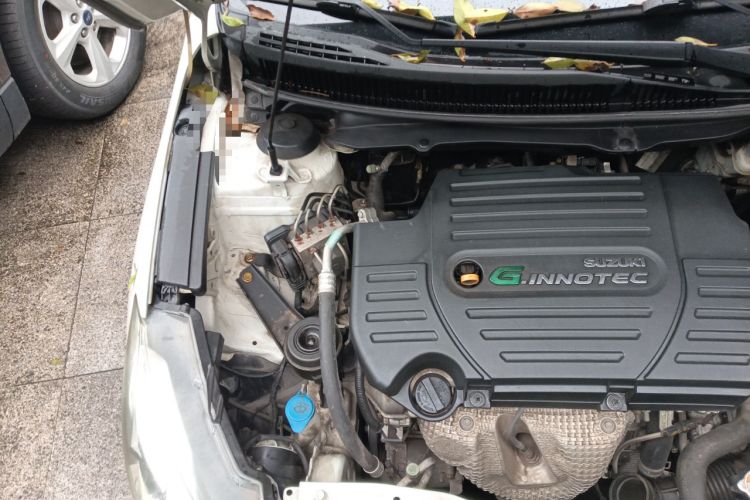 Used Suzuki Alivio 2015 1.6L Automatic Luxury Model Engine Bay Right