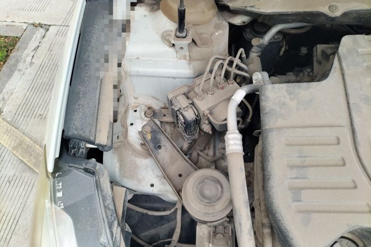 Used Suzuki Alivio 2015 1.6L Manual Comfort Model Engine Bay Right