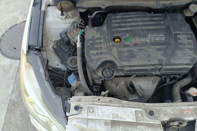 Used Suzuki Alivio 2015 1.6L Manual Comfort Model Engine Bay Right
